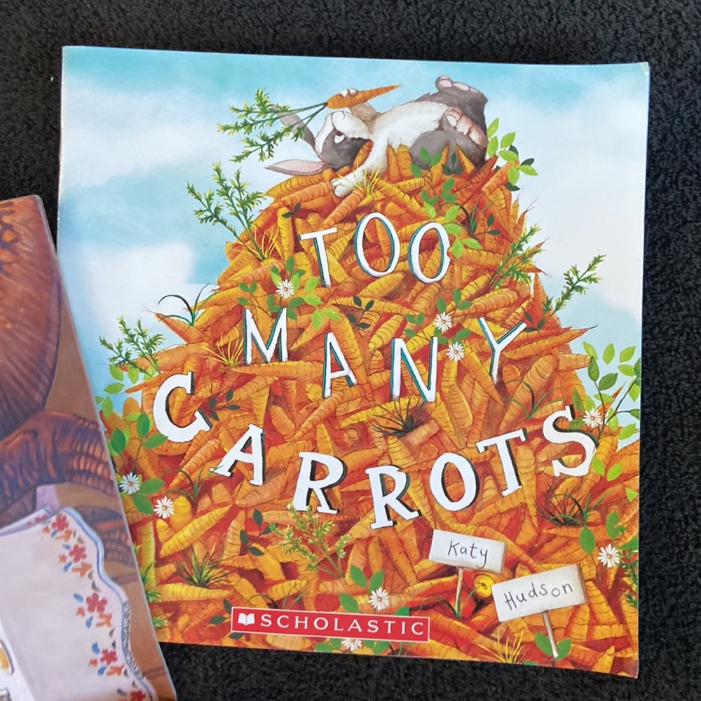 SCHOLASTIC Book Bundle - Picture 6 of 13